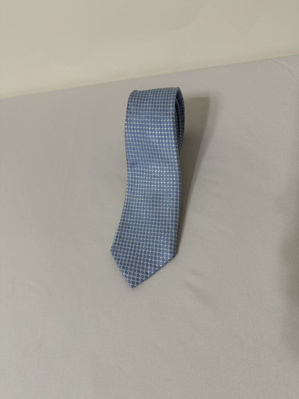 VINCE CAMUTO Mens Neck Tie Blue Micro Check Modern Classic Silk Blend Necktie